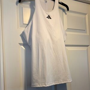 Adidas Women’s White Tank Top with built in Bra Logo.. Size XL NWT Heat.Rdy